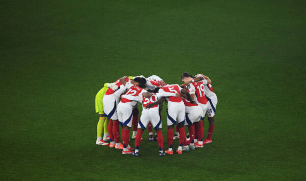 Тоттенхэм, Арсенал, Англии