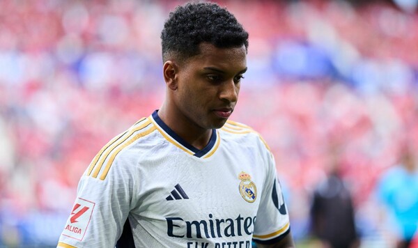 Реал продаст звездного нападающего в гранд АПЛ. Известна сумма перехода Родриго, Ливерпуля, Реал, Салаха, Баварии