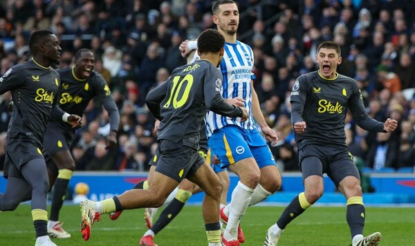 «Был лучшим игроком». Реакция фанатов Эвертона на победу и игру Миколенко Эвертон, Миколенко, Брайтон, Виталия, Мойес