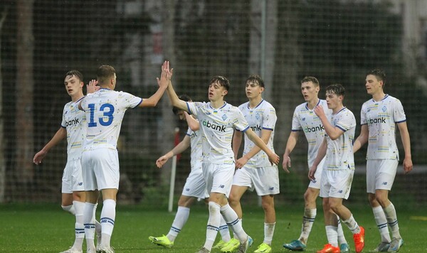 Динамо, Вуштррия, Костюка, Бело, Игоря