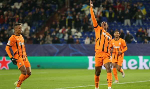 Сикану, Степаненко, Шахтер, Тараса, Украины