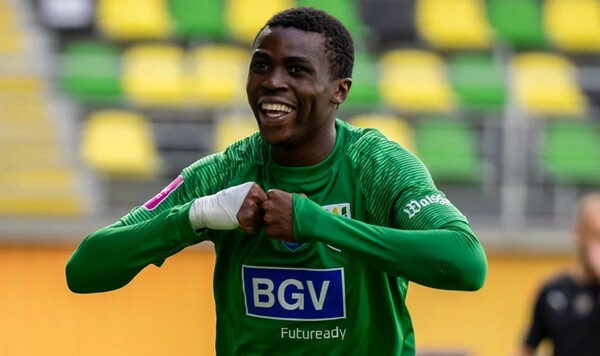 Буткевич прокомментировал скандальную ситуацию с паспортом Макуана Тесли, Макуана, Полесья, Бени, Владимира