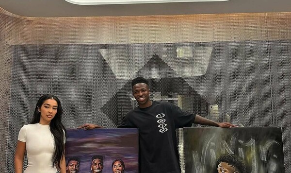 ФОТО. Девушка рисует картины и продает топ-футболистам. Её работы – огонь Мэнни, Драгон, Хави, Симонса, Килиана