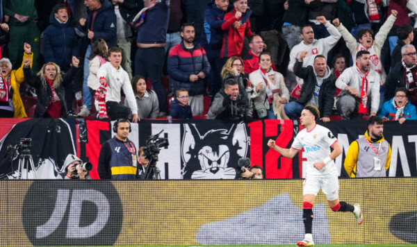 Варгас – первый швейцарец в истории Ла Лиги, забивший в ворота Барселоны Лиги, Севильи, Барселоны, Варгас, Рубен