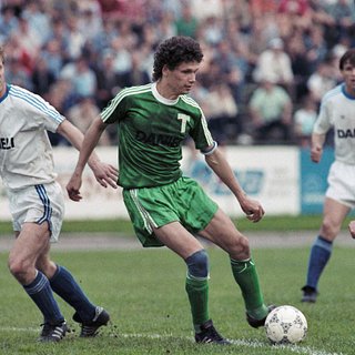 Живущий в Германии российский футболист-чемпион описал немцев фразой «положиться нельзя» Германии, Савичев, Олимпийский, Динамо