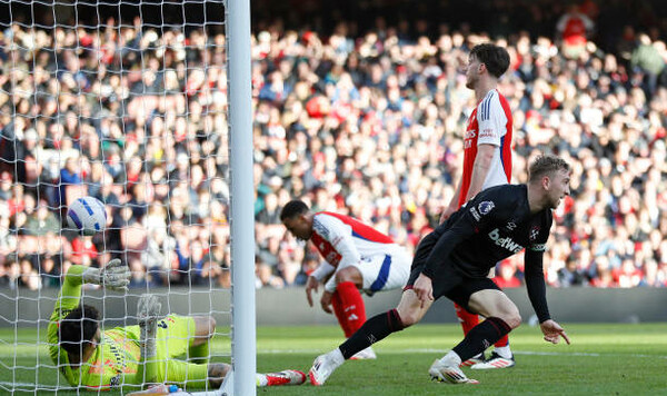 Арсенал, Вест, Англии, Эмирейтс