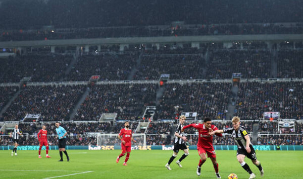 Ньюкасл в последних матчах не одержал ни одной победы против Ливерпуля Ливерпуля, Ньюкасл