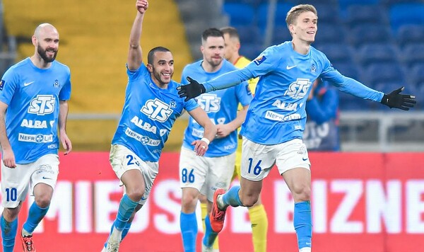 Был ли пенальти? Матч в Польше с участием украинцев закончился скандалом Термалица, Щепан, Польше, Цикало