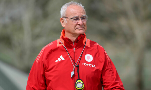 Старый Раньери борозды не портит Раньери, Клаудио, Ромы, Роме, Рома