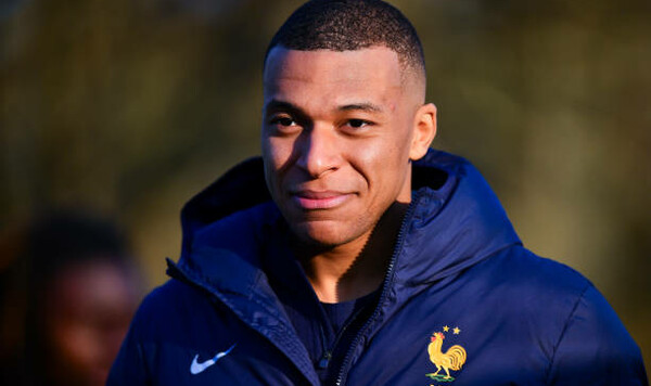 МБАППЕ: «Все говорят о Зидане. Нельзя делать вид, что мы живем в пещере» Франции, Дешама, Зидане, Дидье, Мбаппе