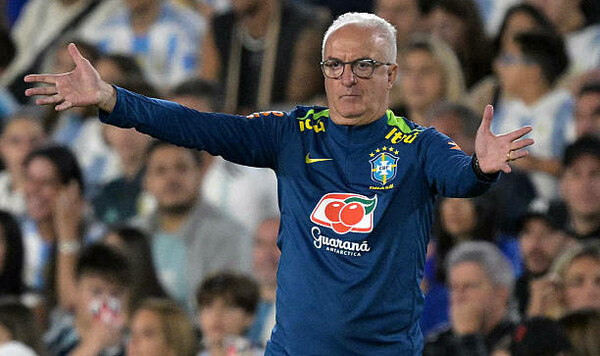 «Еще один козел отпущения». Реакция фанов на увольнение тренера Бразилии Доривал, Бразилии, Анчелотти