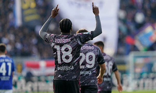 Коваленко на поле не появился. Комо сыграл вничью с Эмполи Эмполи, Комо, Дувикас, Фаззини, Виктор