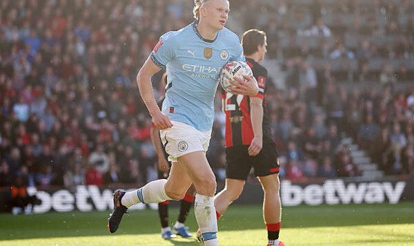 Холанд и Ван Нистелрой – единственные игроки АПЛ по уникальному достижению Манчестер, Кубка, Нистелрой, Борнмут, Англии