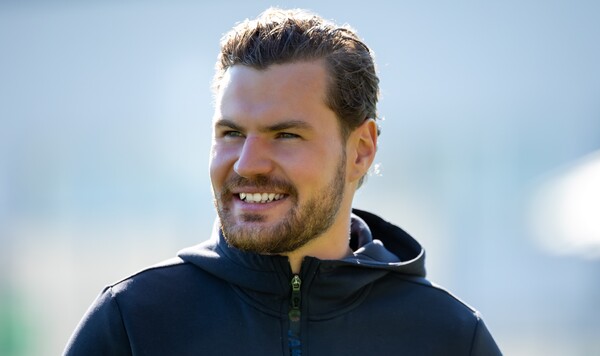 Шахтер, Оболони