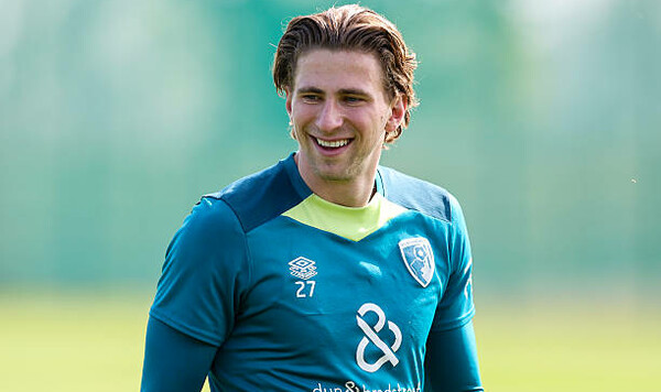 Борнмут, Англии, Андони, Эванилсон