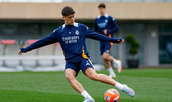 Гюлер, Реал, Ливерпуль, Собослаи, Ардой