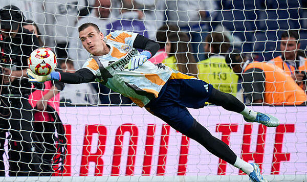 Сыграет ли Лунин? Реал провел тренировку накануне матча с Валенсией Реал, Валенсия, Лунин, Анчелотти