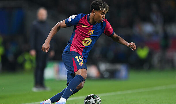 17-летний Ямаль провел 20-й матч Лиги чемпионов и стал рекордсменом турнира Барселона, Ямаль, Лиги, Ламин, Боруссия