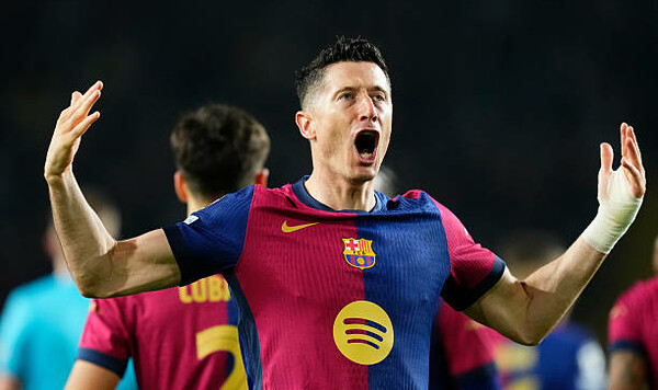 Левандовски превзошел достижение Роналду и установил уникальный рекорд ЛЧ Роберт, Левандовски, Роналду, Криштиану, Боруссии