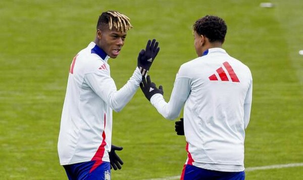 Уильямса, Нико, Барселону, Ламин