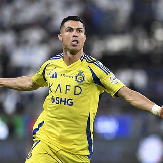 Роналду, Наср, Манчестер, Ювентуса