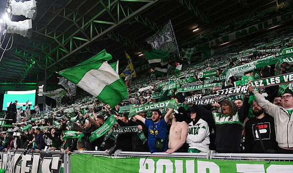 ФОТО. Фаны Сент-Этьена поиздевались над Лионом после вылета из Лиги Европы Лион, Этьен, Сент, Лиги, Европы