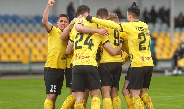 Александрию, Сезон, Европа