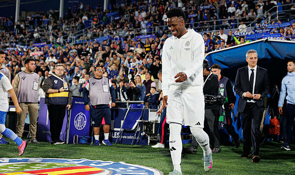 Реал, Винисиус, Жуниор