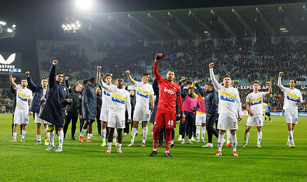 Юнион, Монтес, Брюгге, Кастро, Жупиле