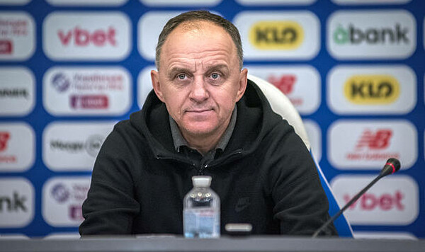 Зари, Очень, Первак