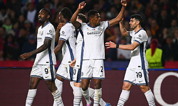 Барселона, Валенсии, Лиги, Интер, Манчестер