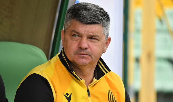 Виталий ПОНОМАРЕВ: «Надо забивать голы – и будут победы» Карабин, Пономарев, Славик, Трудно