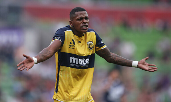 ФОТО. Легионер-новичок Динамо посетил памятник Лобановскому Динамо, Торрес, Анхель, Лобановского, Косте