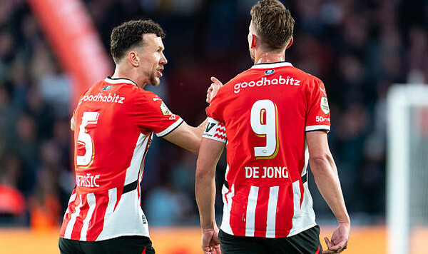 Сверхрезультативный тур. ПСВ и Фейенорд разгромили своих соперников Фейенорд, Перишич, Ситтард, Валвейк, Виллем