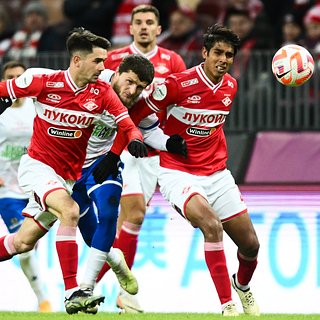 Факел, Спартак