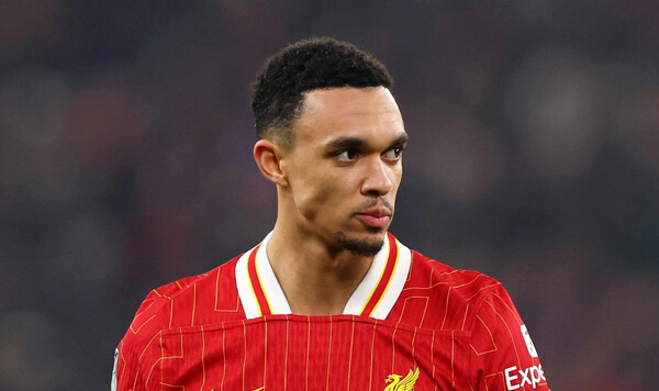 ОФИЦИАЛЬНО. Лидер Ливерпуля объявил об уходе из клуба Ливерпуля, Александер, Арнольд, Трент