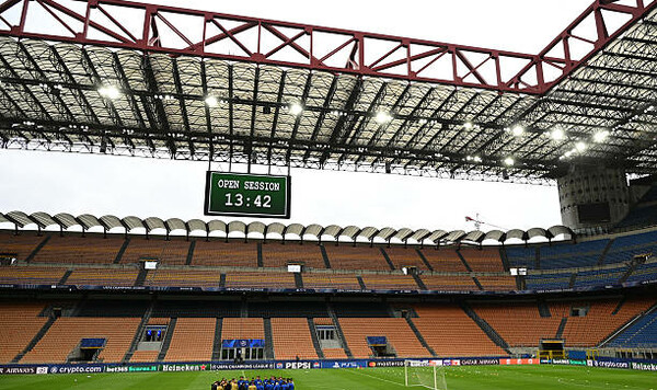 Шанс для Интера? Барселона не побеждает в полуфиналах ЛЧ на выезде 14 лет Барселона, Интер, Лиги, Милане