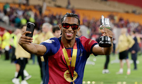 Ключевой защитник Барселоны появился на тренировке перед игрой с Реалом Барселоны, Бальде, Реала, Боруссией