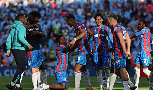 Кристал, Пэлас, Сити, Манчестер, Англии