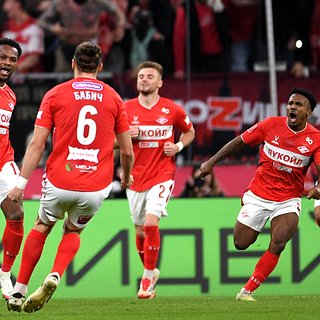 Крылья, Спартак, Советов