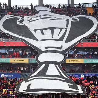 Трофей Кубка России лопнул на заводе России, Кубка, Лужники