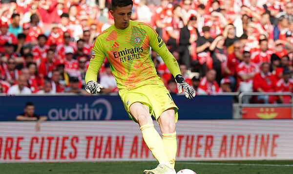 Бенфике, Трубін, Португалії, Анатолій, Лаже