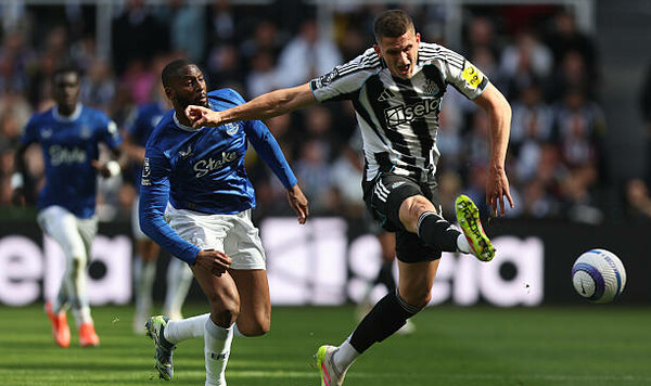 Миколенко ломает планы Нюкасла. Эвертон вырвал минимальную победу Ньюкасл, Миколенко, Алькарас, Эвертон, Виталий