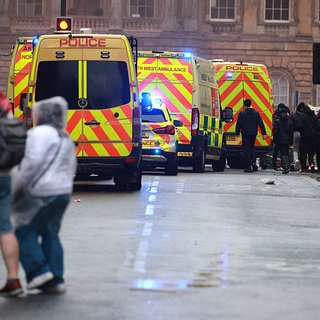 Появились подробности о протаранившем толпу болельщиков водителе Ливерпуле, News, Премьер