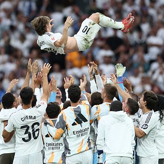 Назван топ-10 самых дорогих футбольных клубов Европы Манчестер, Челси, Тоттенхэм, Жермен, Лиги