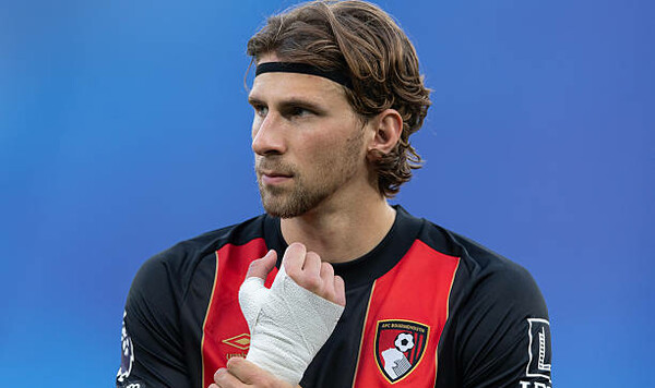 Борнмут против. Два английских гранда намерены подписать Забарного Забарный, Борнмут, Илью, Дина