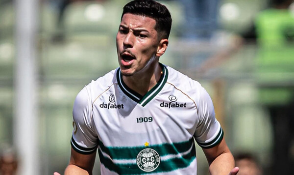 Названа сумма, в которую Карпатам обойдется выкуп контракта Жана Педросо Карпаты, Коритиба, Педросо, Жана