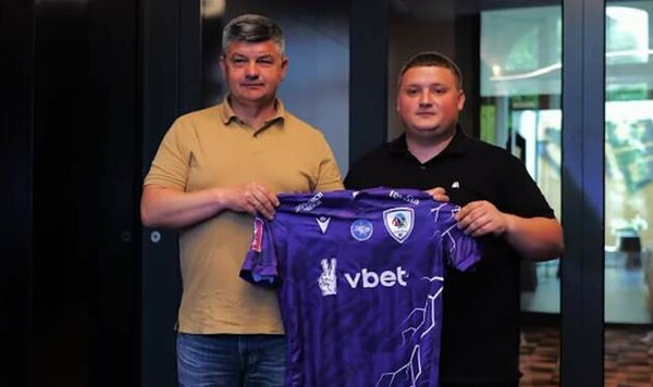 Есть, Артура, Дидыка, Романа, Рябова