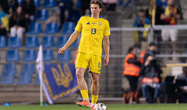 Борнмут установил цену на Забарного и отклонил предложение ПСЖ Забарный, Борнмут, Ильи, Кастлс