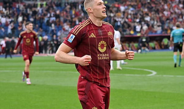 Артем, Гасперини, Довбика, Ромы